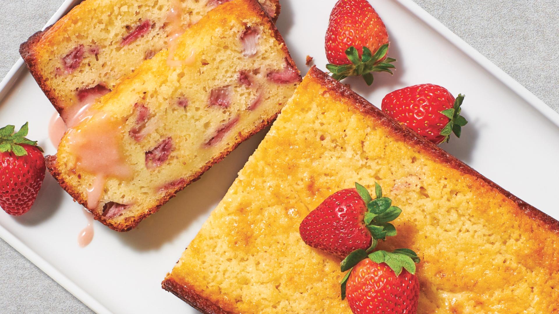 Fresh Strawberry Pound Cake