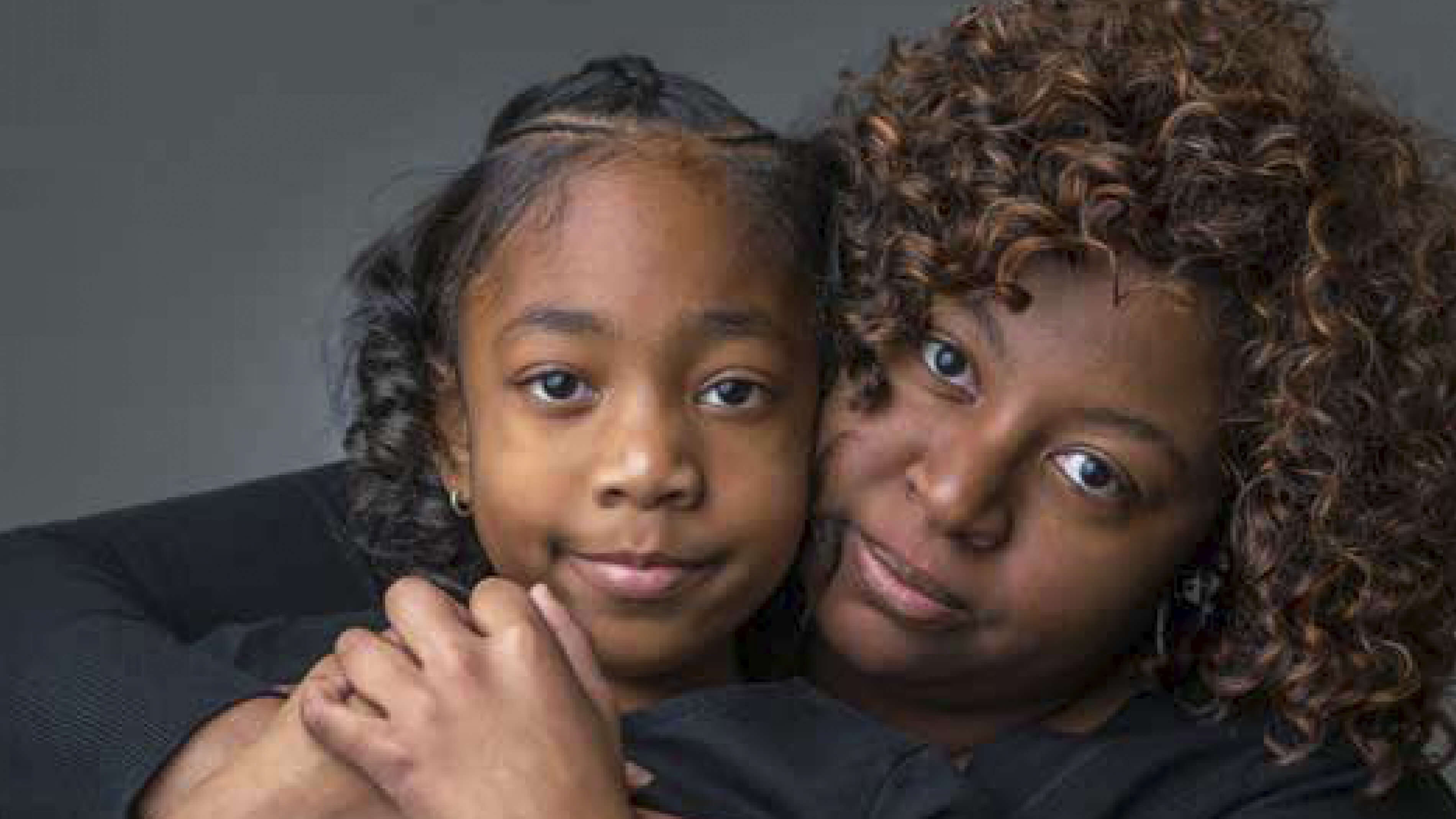 children's miracle network mom and daughter