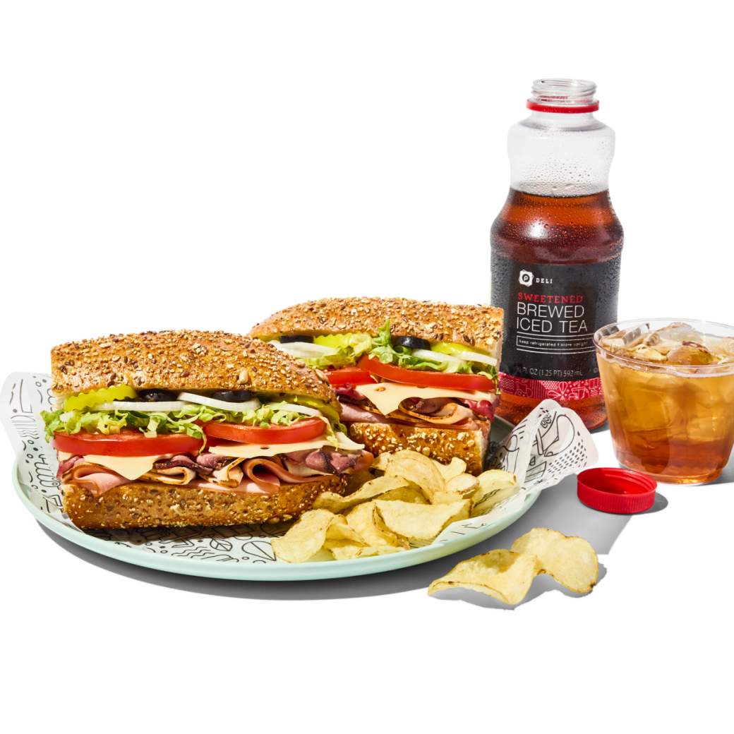 sub with chips and sweet tea