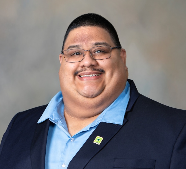 Armando, a Retail Staffing Specialist