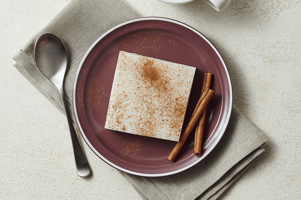 Tembleque (Coconut Pudding)