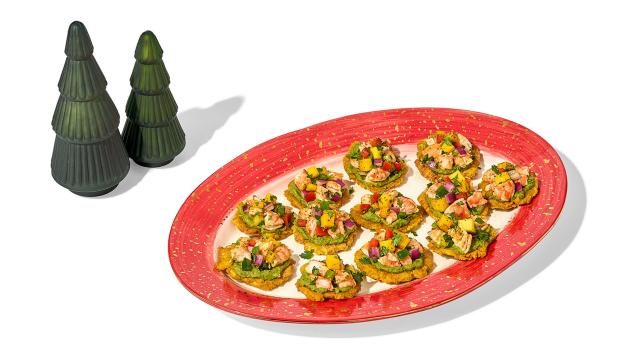 Tostones with Shrimp and Mango