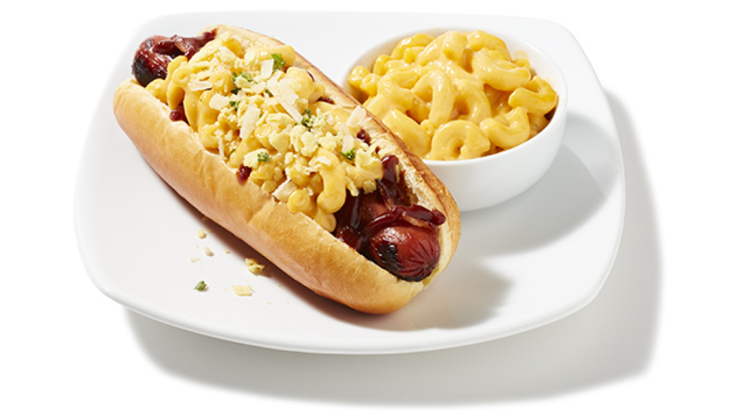 hot dog with mac n cheese side